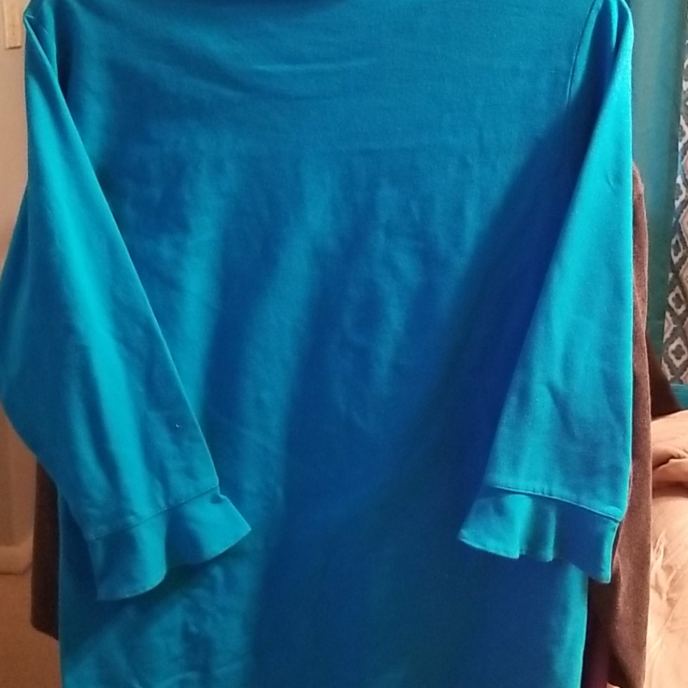 Sweater - Picture 3 of 3